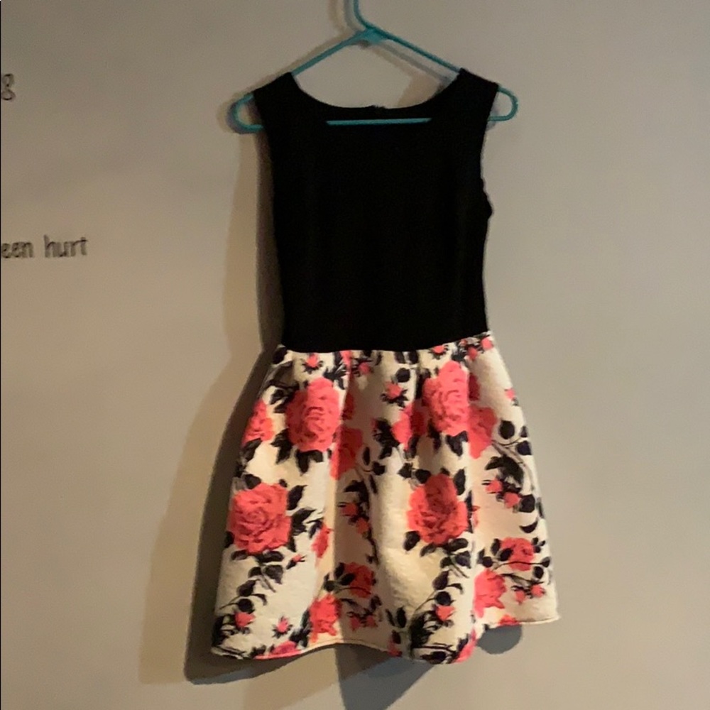 Sun/cocktail dress
